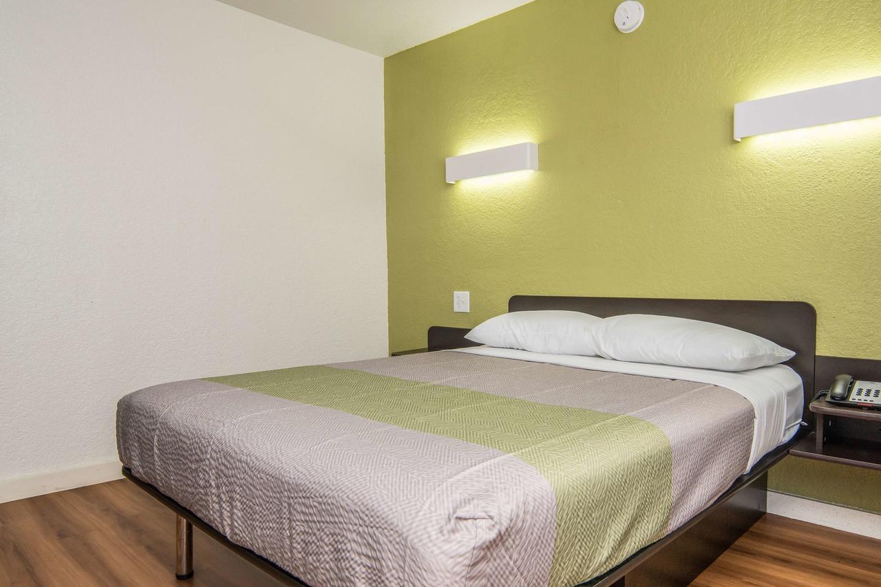 Motel 6 Fort Worth North Haltom City Dış mekan fotoğraf