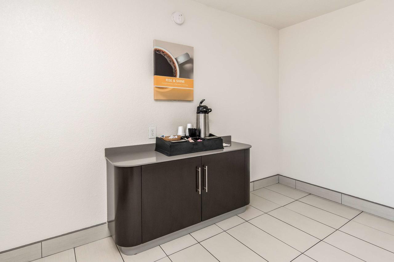 Motel 6 Fort Worth North Haltom City Dış mekan fotoğraf