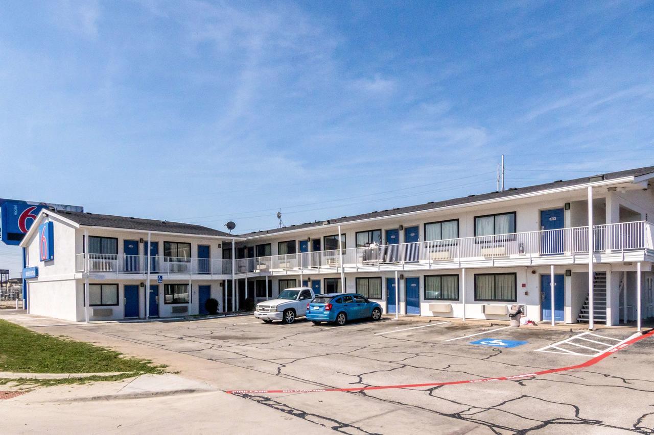 Motel 6 Fort Worth North Haltom City Dış mekan fotoğraf