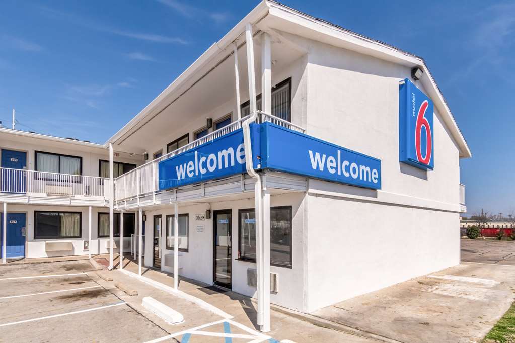 Motel 6 Fort Worth North Haltom City Dış mekan fotoğraf